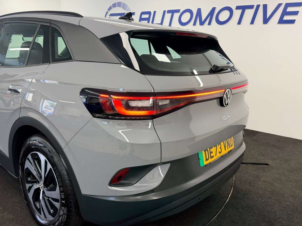 2023 VOLKSWAGEN ID.4 2023 VOLKSWAGEN ID.4