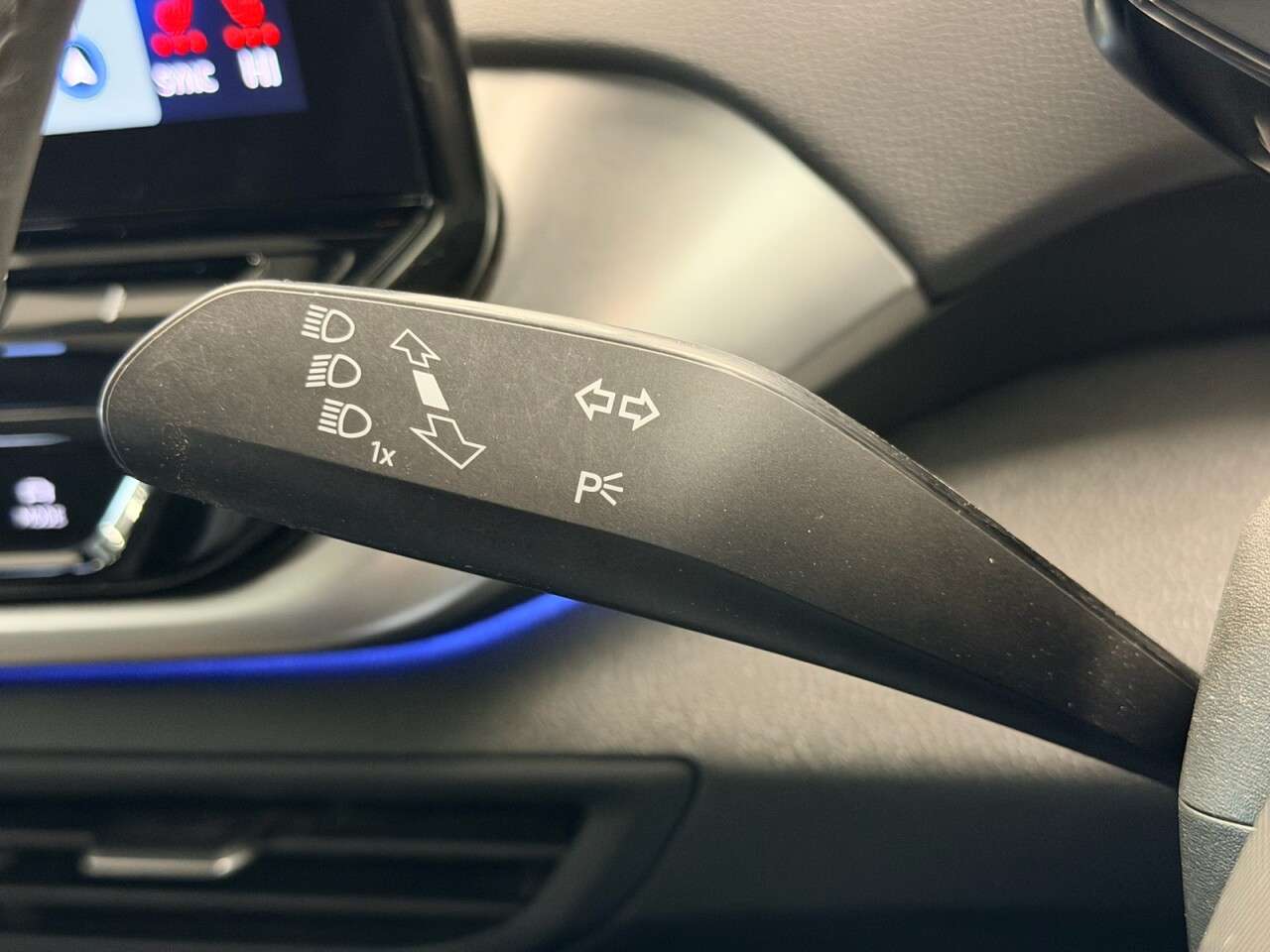 2023 VOLKSWAGEN ID.4 2023 VOLKSWAGEN ID.4