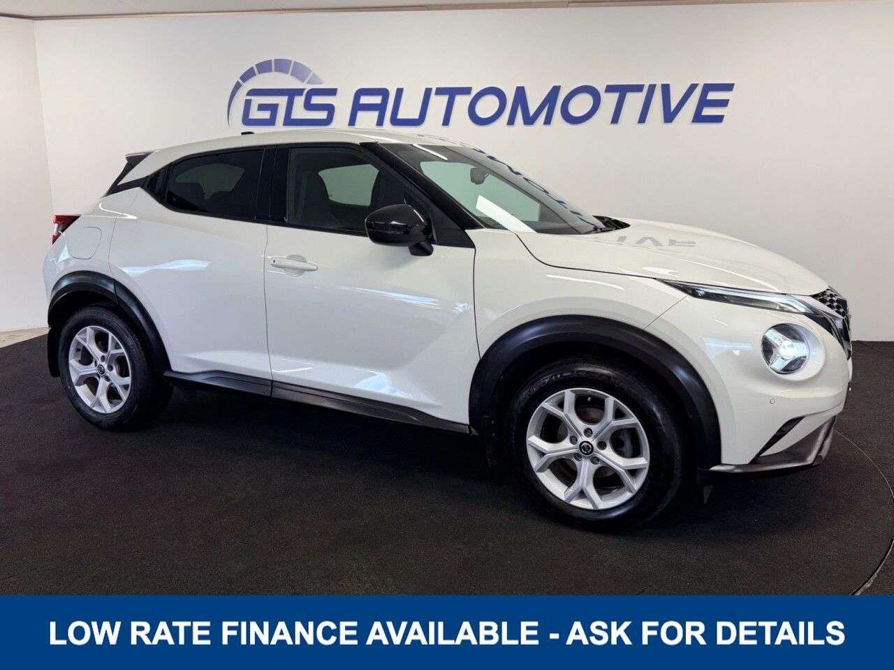 A 2021 NISSAN JUKE 1.0 DIG-T N-CONNECTA 115 BHP + SAT NAV + REAR CAMERA SIX MONTH WARRANTY MAY A 2021 NISSAN JUKE 1.0 DIG-T N-CONNECTA 115 BHP + SAT NAV + REAR CAMERA SIX MONTH WARRANTY MAY