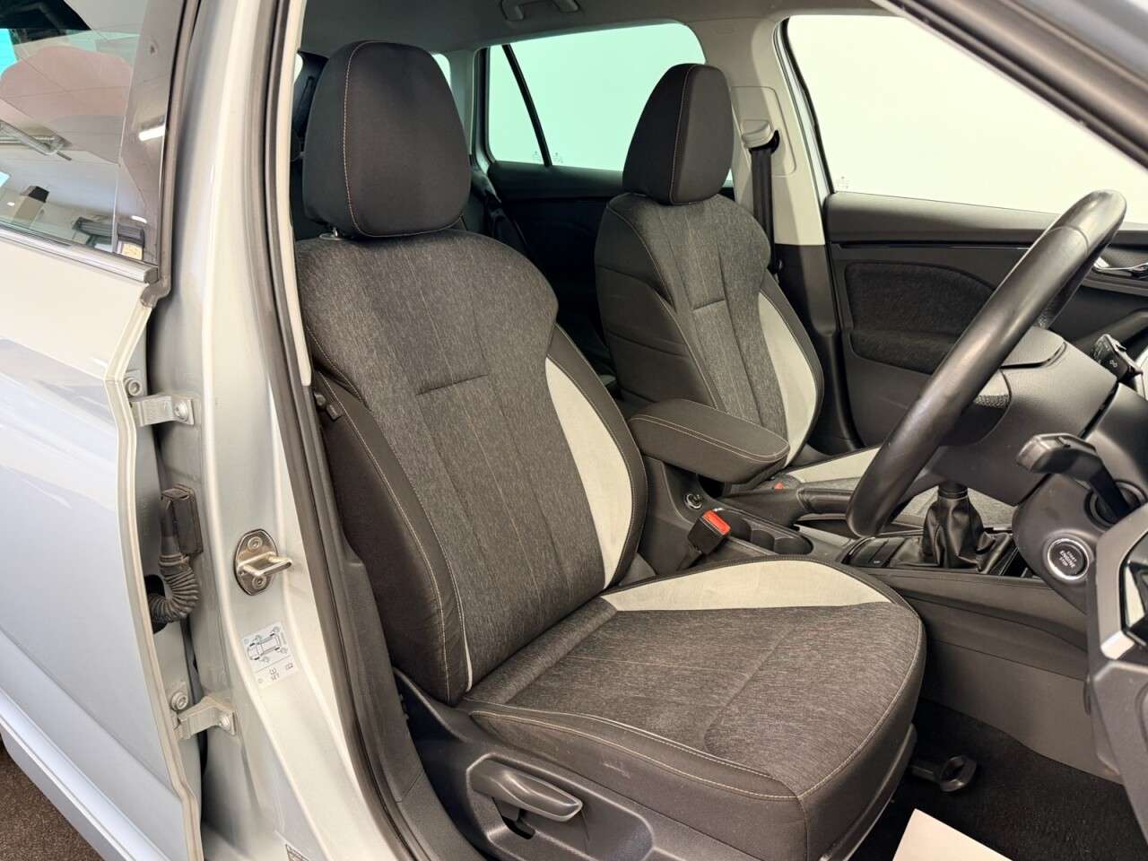 A 2019 SKODA KAMIQ 1.5 TSI ACT SE L 150 BHP + SAT NAV + PARKING SENSORS SIX MONTH WARRANTY SEP A 2019 SKODA KAMIQ 1.5 TSI ACT SE L 150 BHP + SAT NAV + PARKING SENSORS SIX MONTH WARRANTY SEP