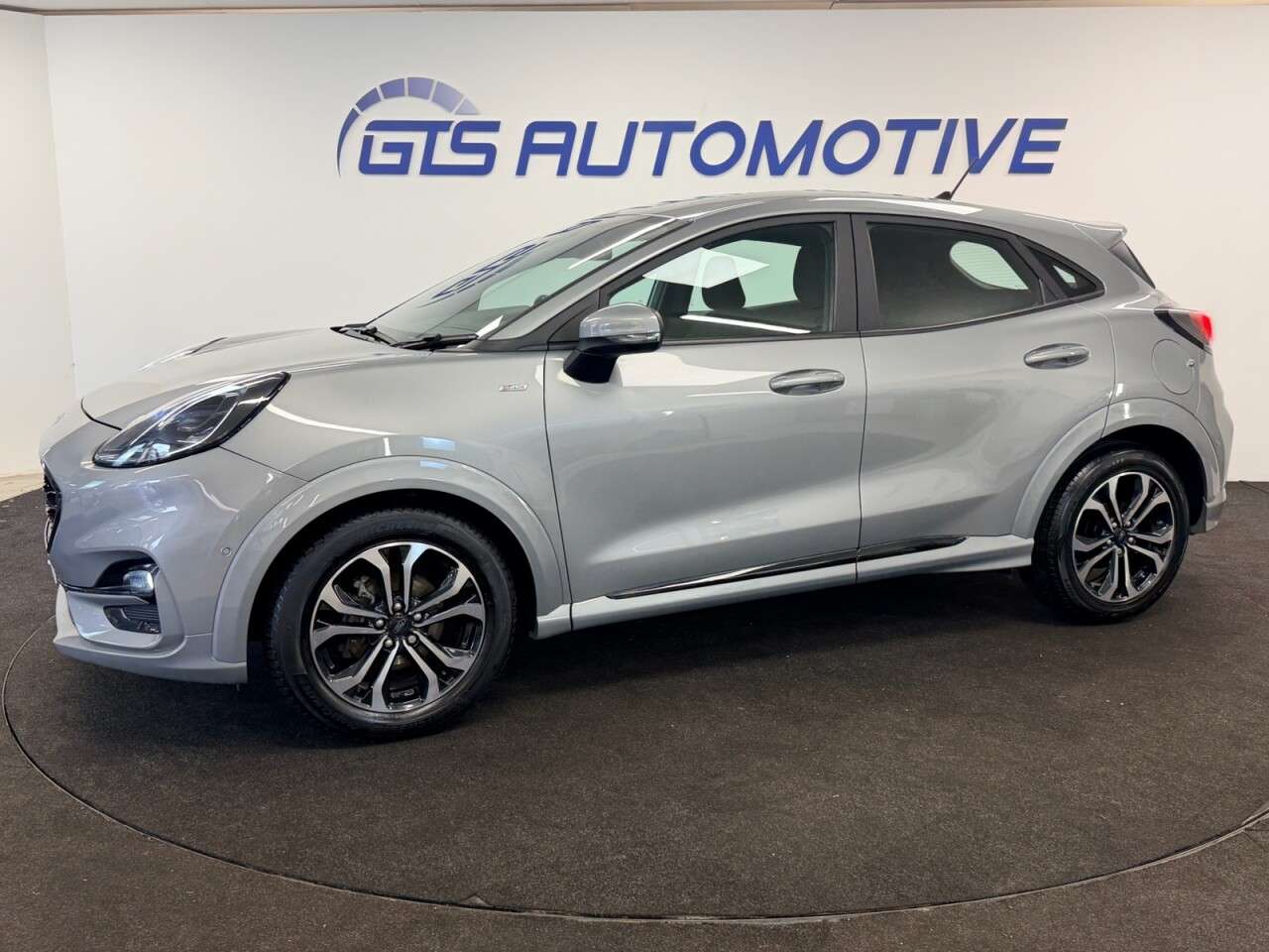 A 2023 FORD PUMA 1.0 TURBO ECOBOOST MHEV HYBRID ST-LINE NAVIGATION 125 BHP + REAR CAMERA SIX A 2023 FORD PUMA 1.0 TURBO ECOBOOST MHEV HYBRID ST-LINE NAVIGATION 125 BHP + REAR CAMERA SIX