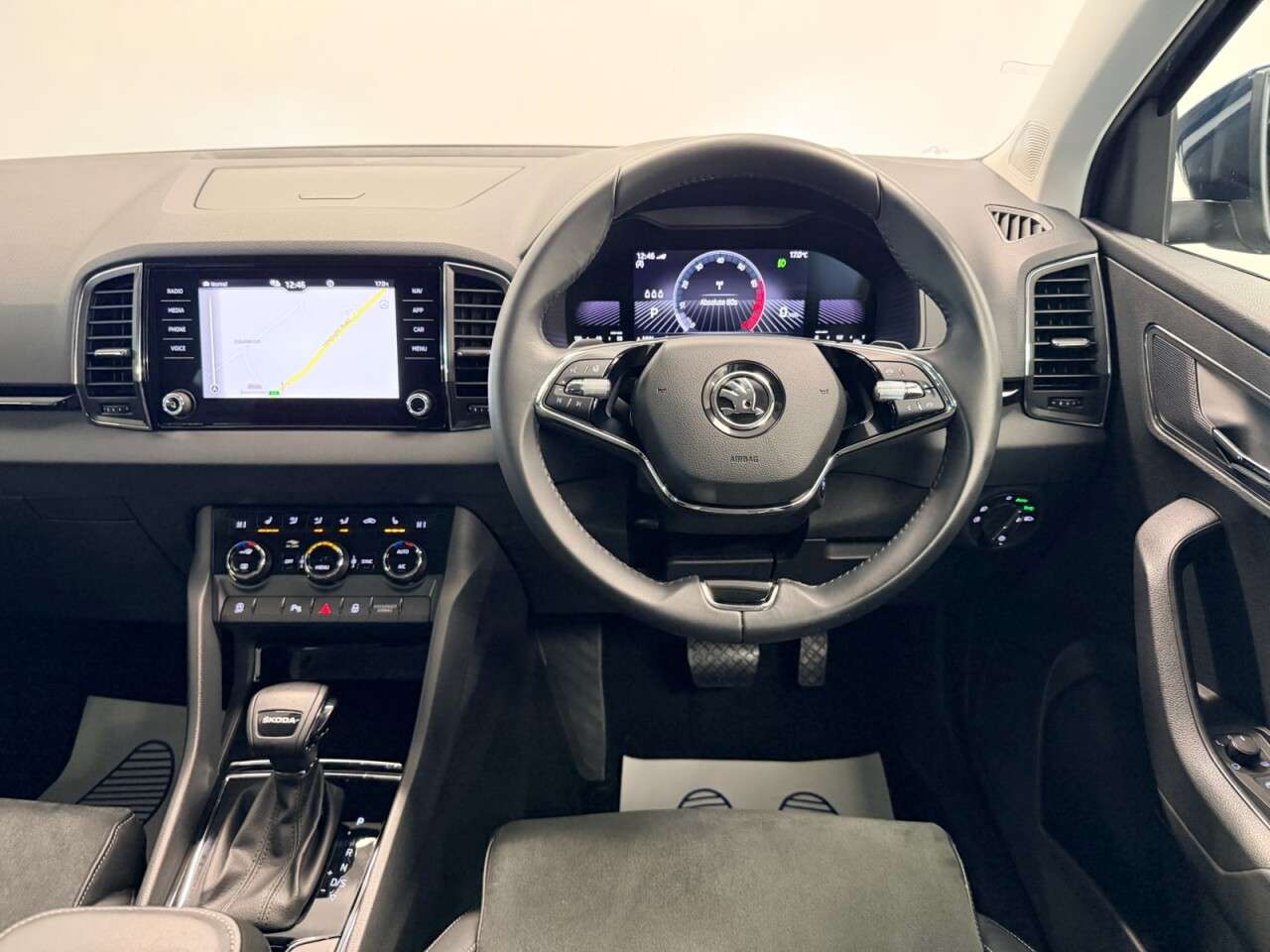 2023 SKODA KAROQ 2023 SKODA KAROQ