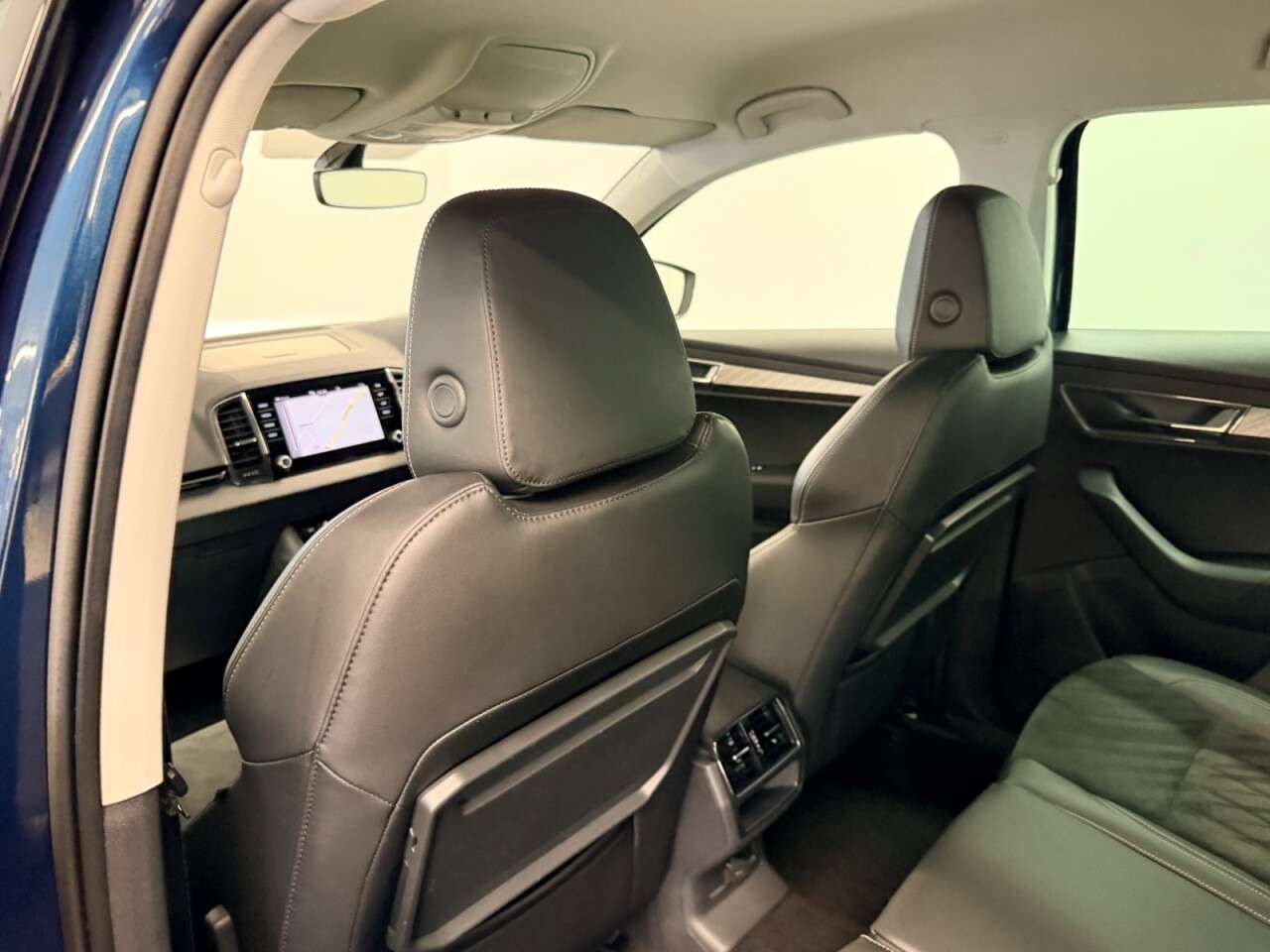 2023 SKODA KAROQ 2023 SKODA KAROQ