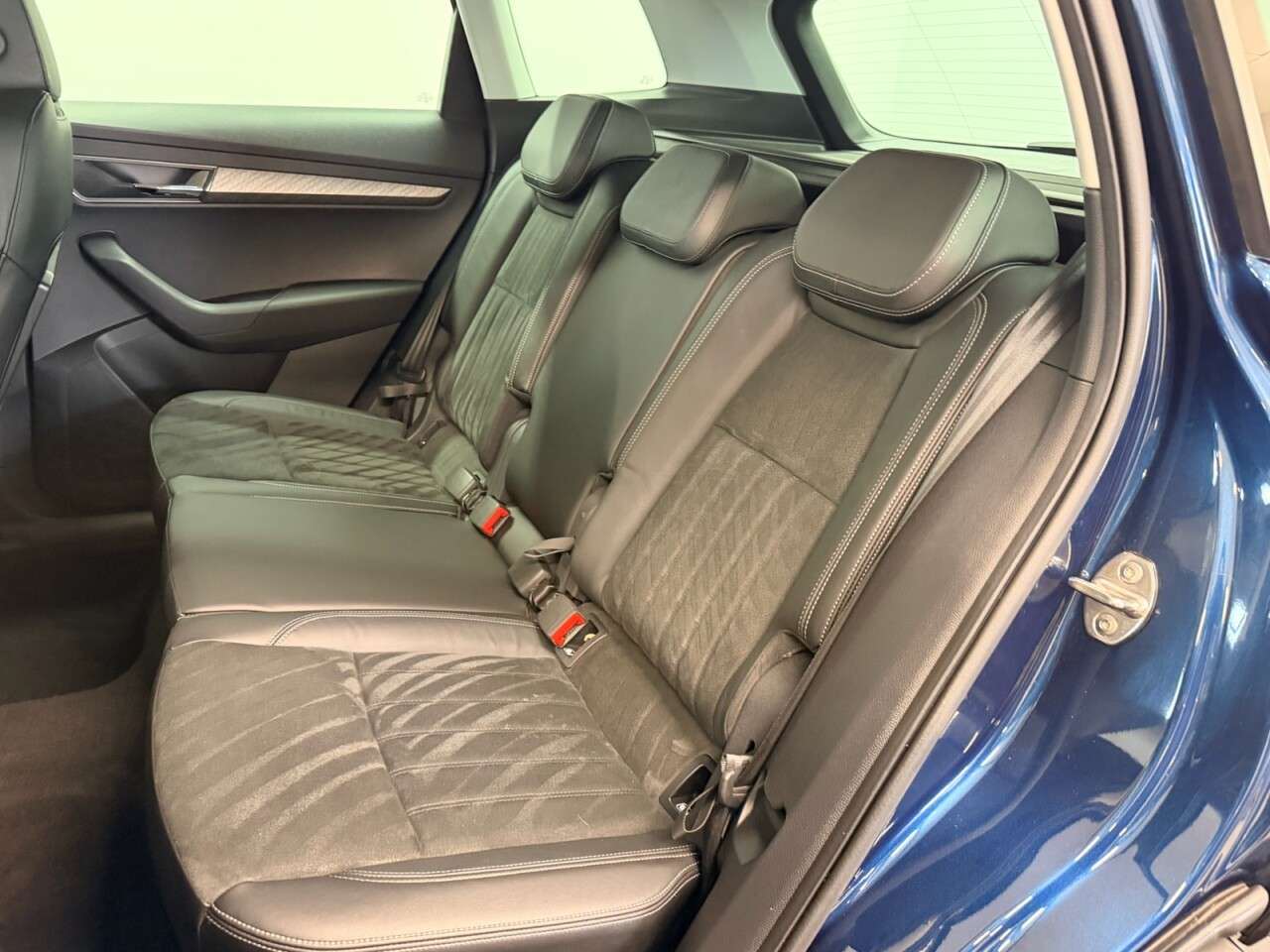 2023 SKODA KAROQ 2023 SKODA KAROQ