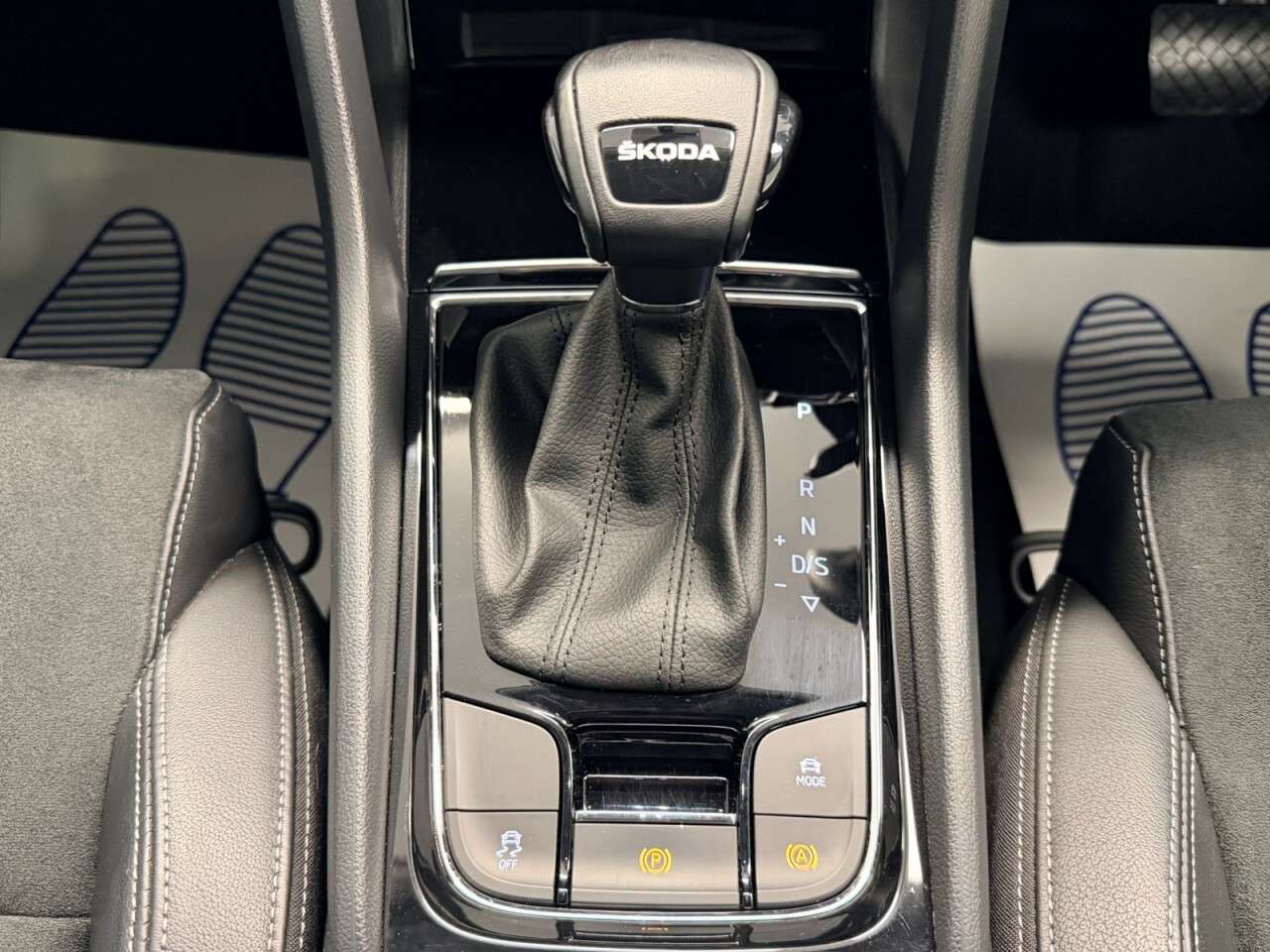 2023 SKODA KAROQ 2023 SKODA KAROQ