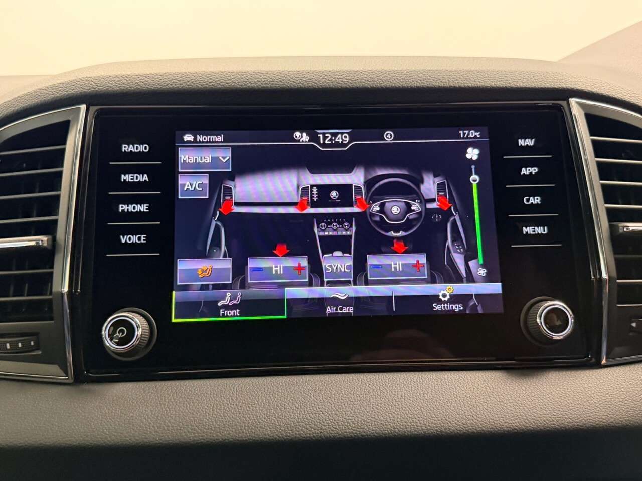 2023 SKODA KAROQ 2023 SKODA KAROQ