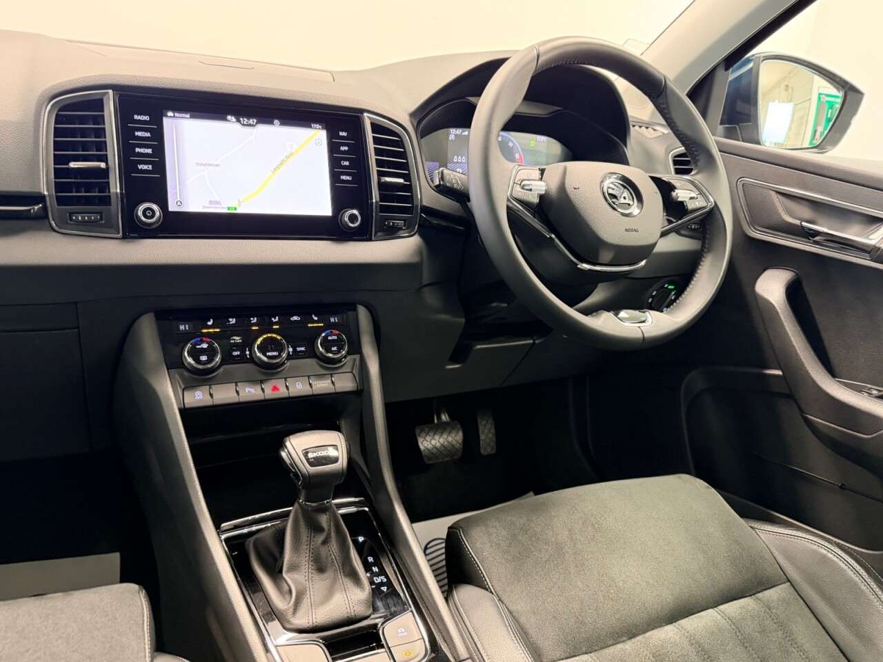 2023 SKODA KAROQ 2023 SKODA KAROQ