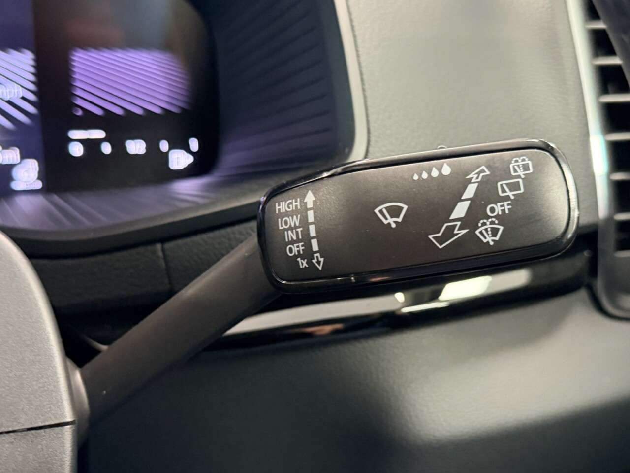 2023 SKODA KAROQ 2023 SKODA KAROQ