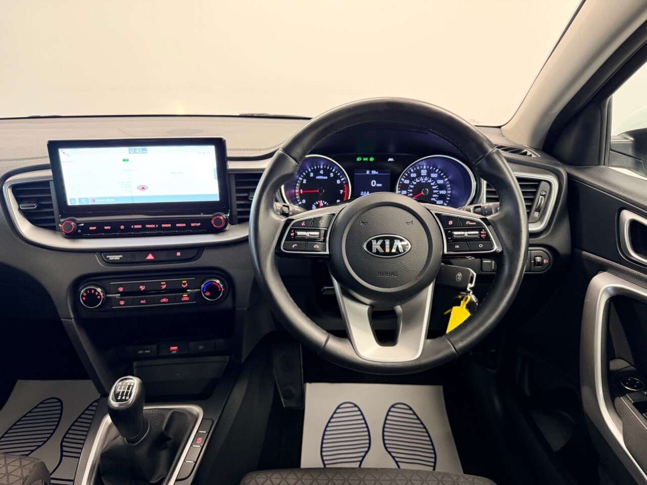 2021 KIA CEED 2021 KIA CEED