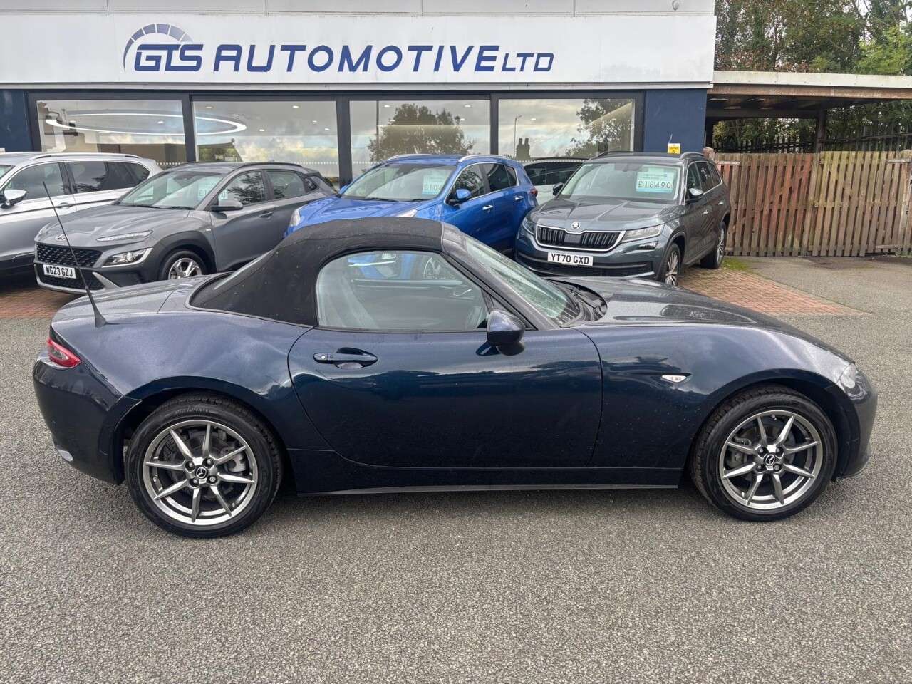 2023 MAZDA MX-5 2023 MAZDA MX-5