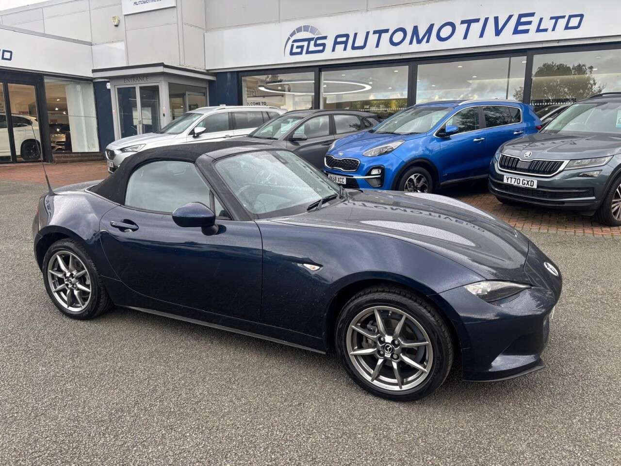 2023 MAZDA MX-5 2023 MAZDA MX-5