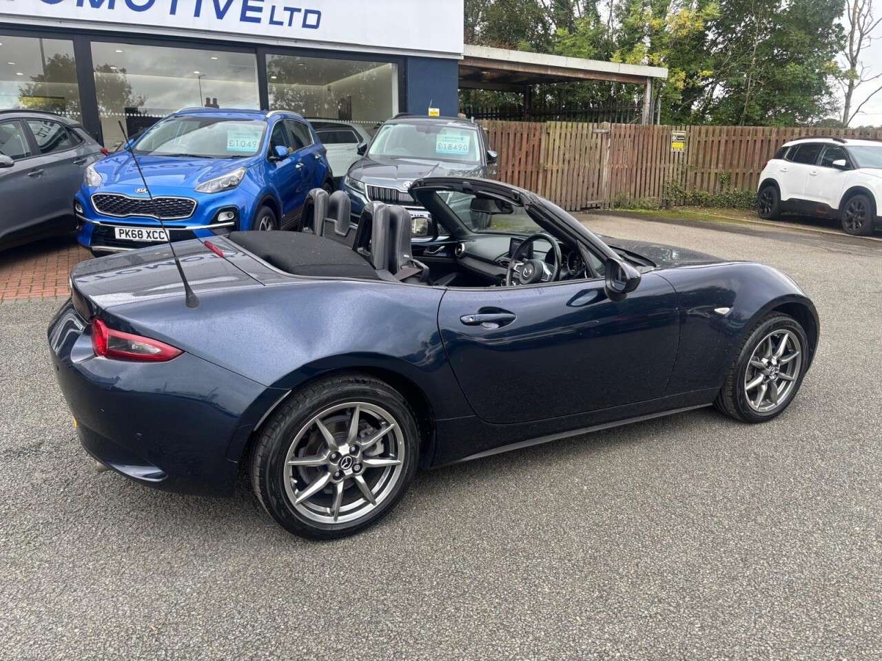 2023 MAZDA MX-5 2023 MAZDA MX-5