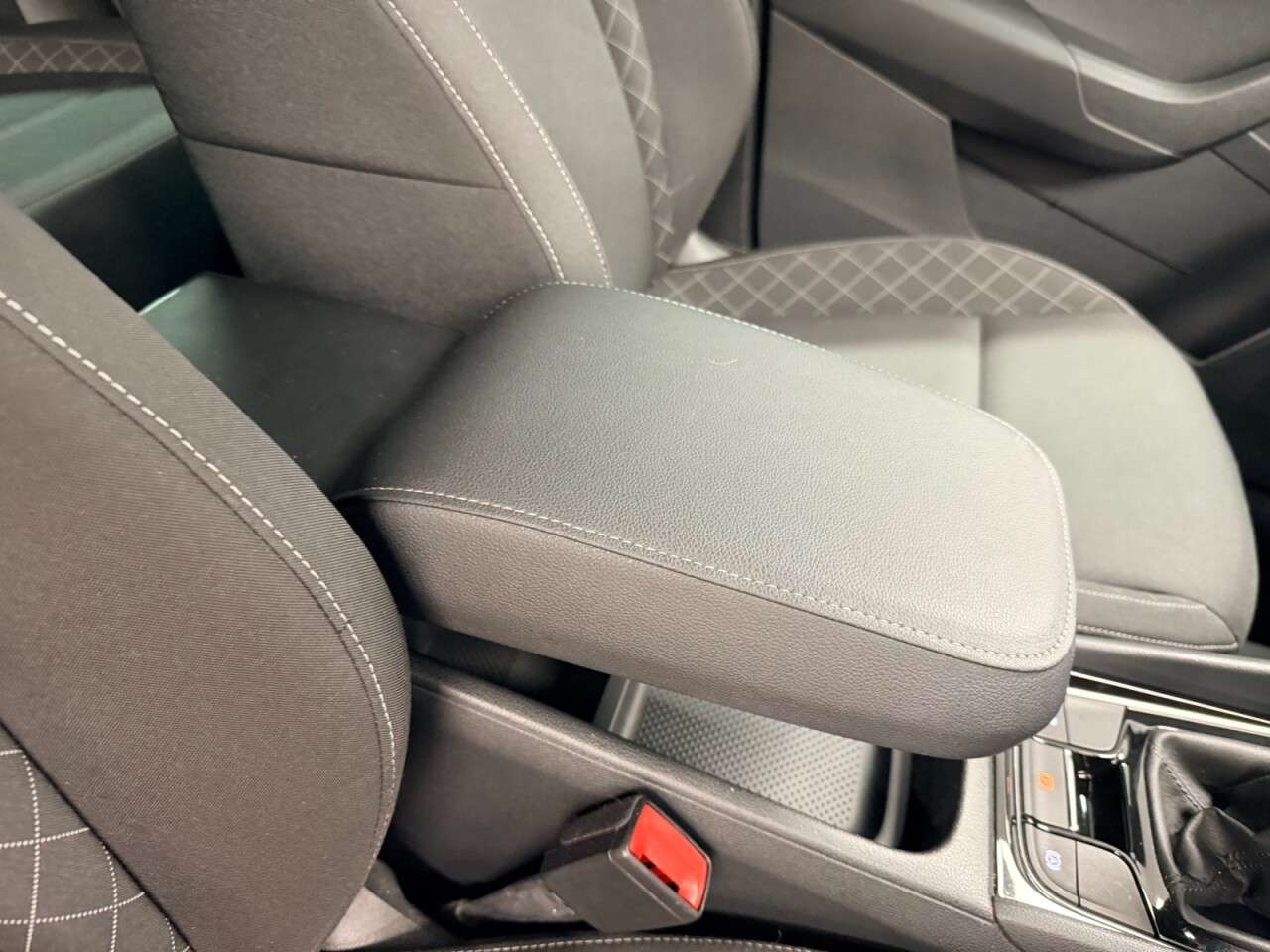 2018 SKODA KAROQ 2018 SKODA KAROQ
