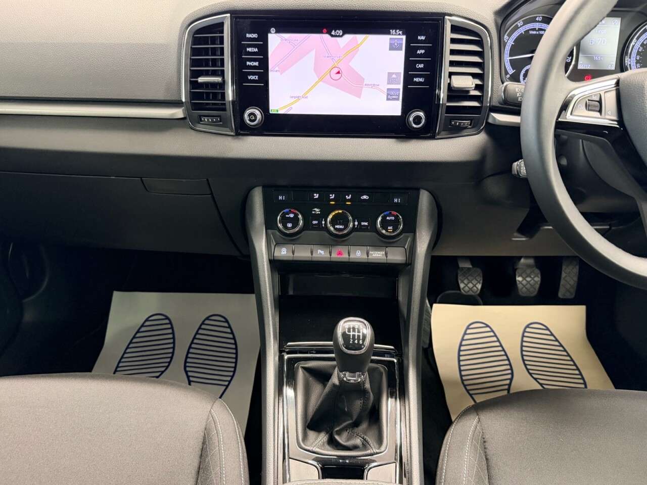 2018 SKODA KAROQ 2018 SKODA KAROQ