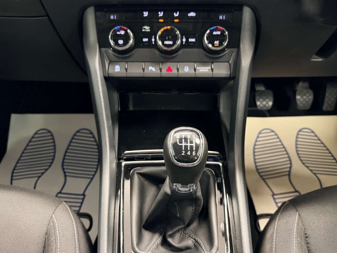 2018 SKODA KAROQ 2018 SKODA KAROQ