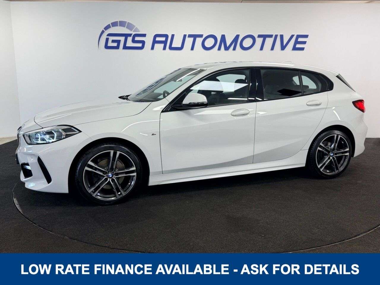 A 2022 BMW 1 SERIES 118i M-SPORT LCP FIVE DOOR 135 BHP + SAT NAV + HEATED SEATS SIX MONTH WARRA A 2022 BMW 1 SERIES 118i M-SPORT LCP FIVE DOOR 135 BHP + SAT NAV + HEATED SEATS SIX MONTH WARRA
