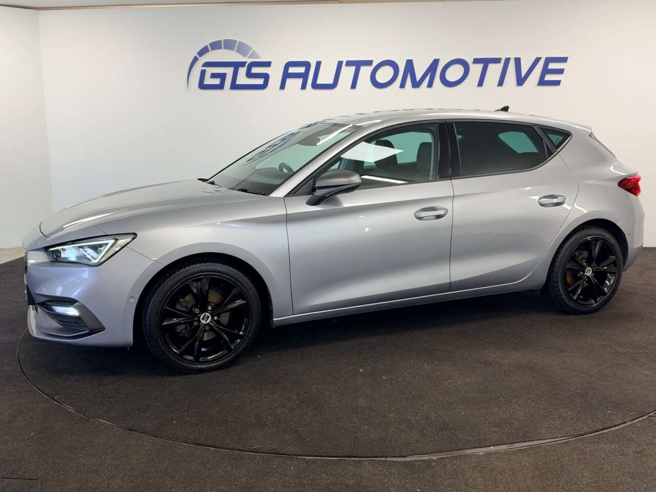 A 2021 SEAT LEON 1.5 TSI EVO FR FIVE DOOR 130 BHP + SAT NAV + PARKING SENSORS SIX MONTH WARR A 2021 SEAT LEON 1.5 TSI EVO FR FIVE DOOR 130 BHP + SAT NAV + PARKING SENSORS SIX MONTH WARR