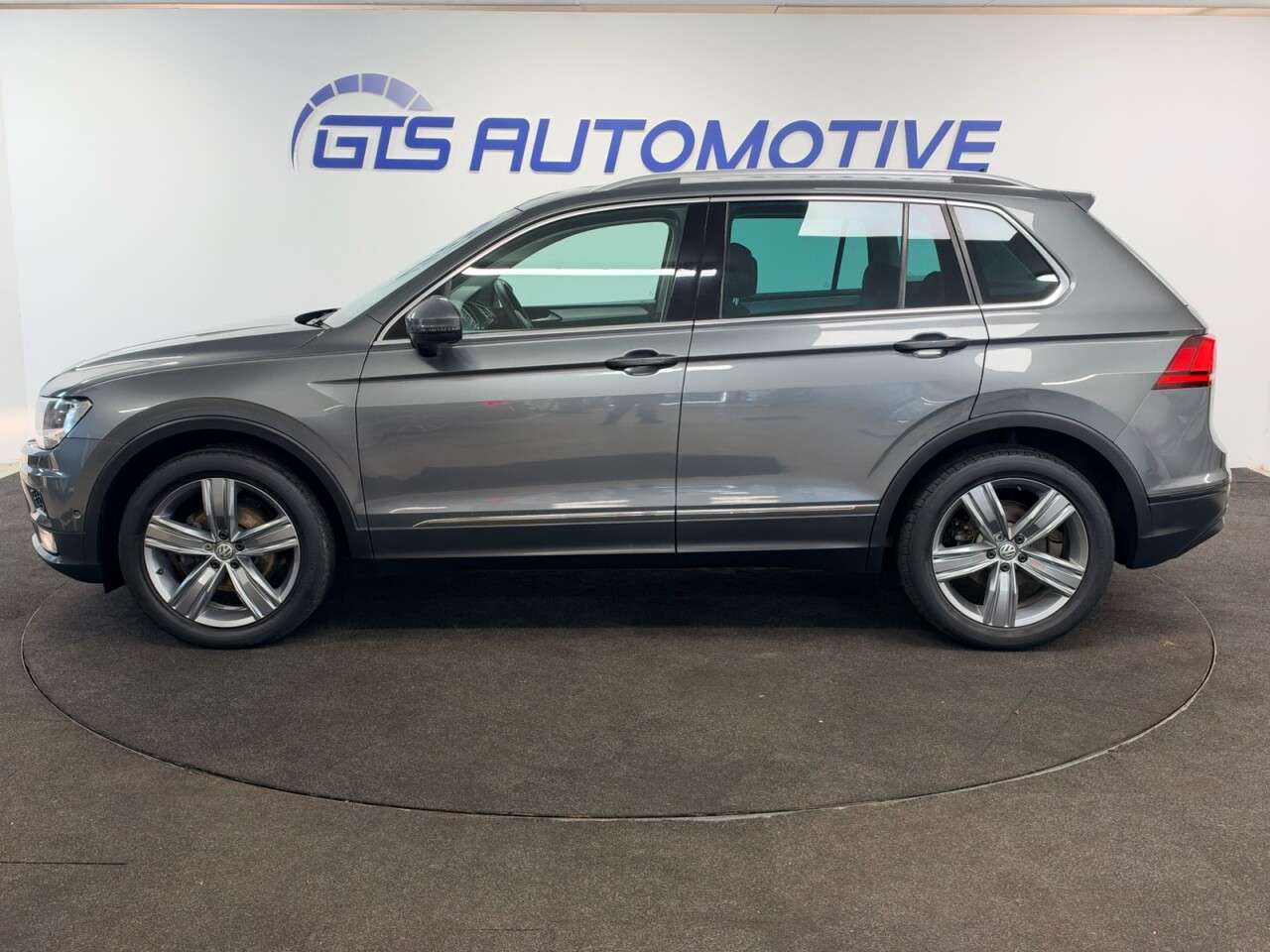 2019 VOLKSWAGEN TIGUAN 2019 VOLKSWAGEN TIGUAN
