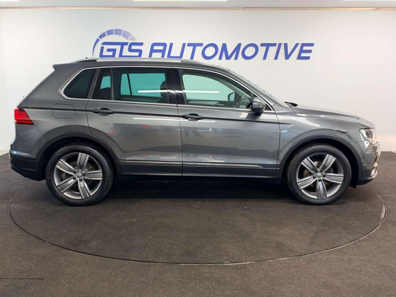 2019 VOLKSWAGEN TIGUAN 2019 VOLKSWAGEN TIGUAN