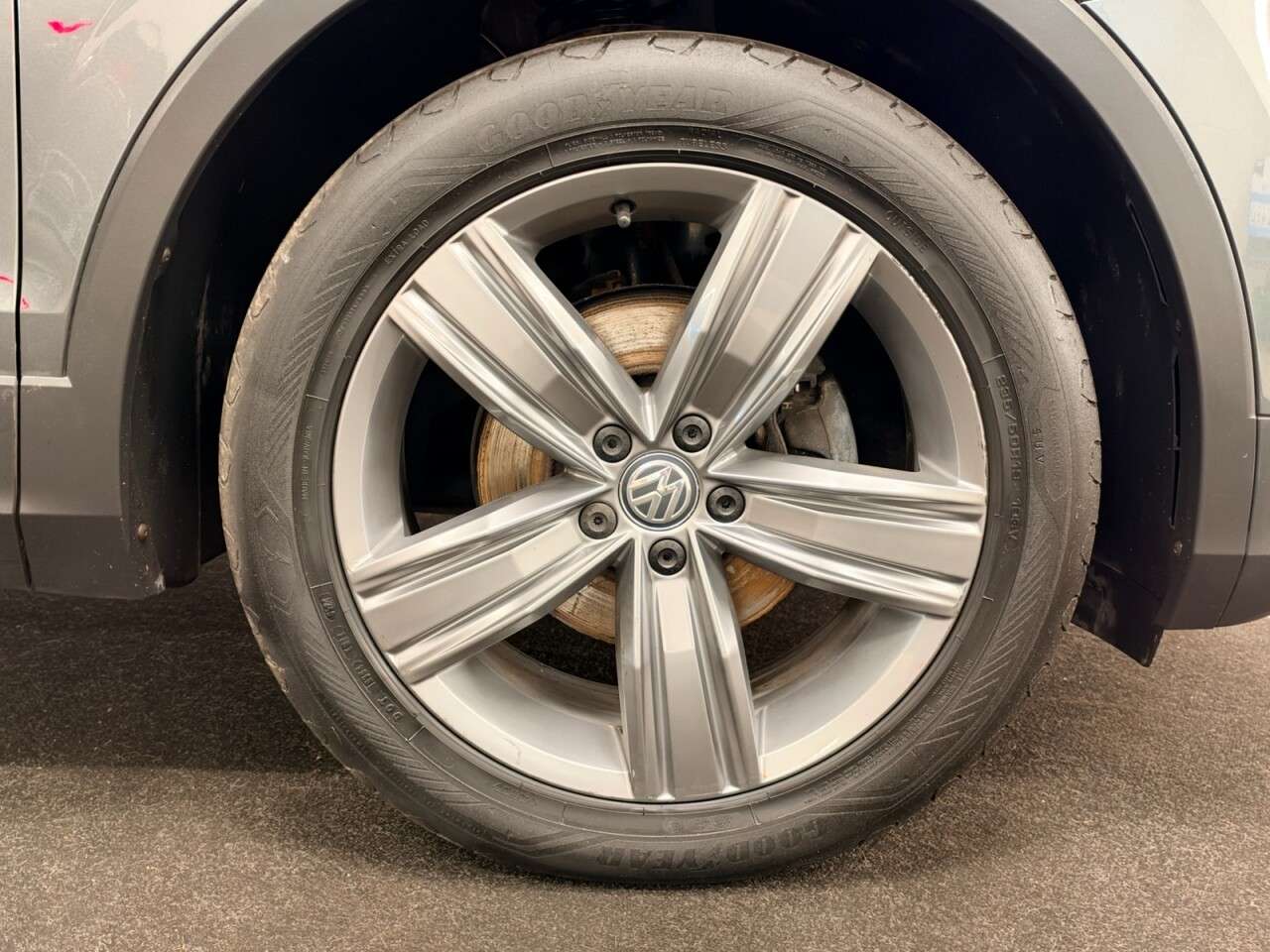 2019 VOLKSWAGEN TIGUAN 2019 VOLKSWAGEN TIGUAN