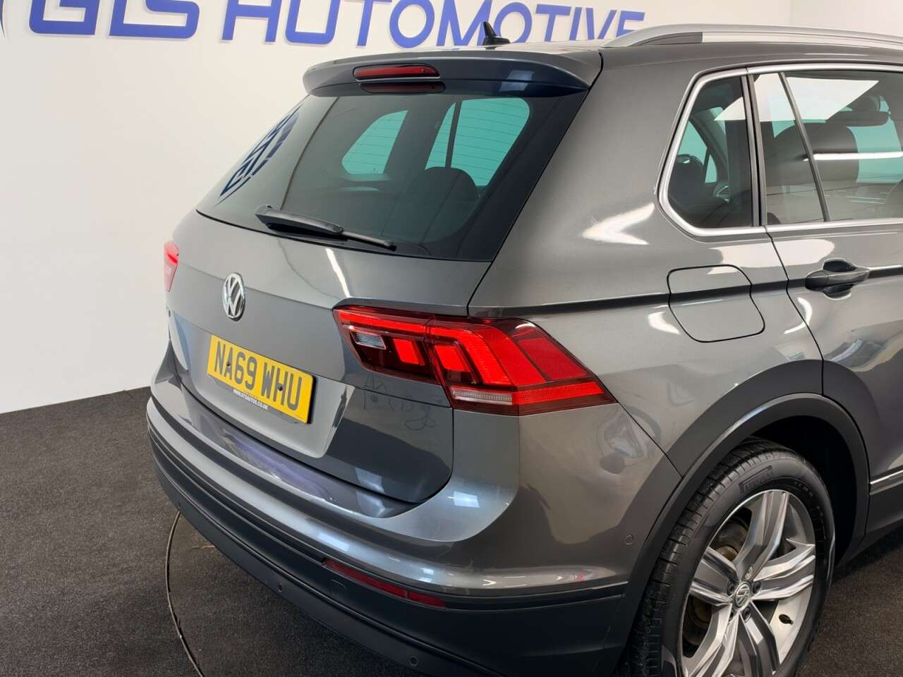 2019 VOLKSWAGEN TIGUAN 2019 VOLKSWAGEN TIGUAN
