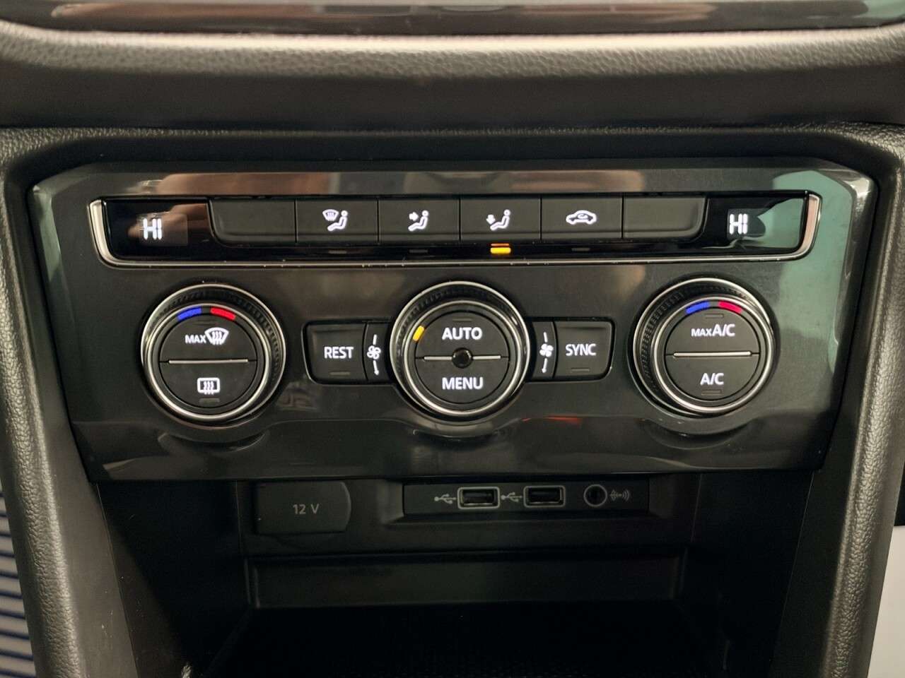 2019 VOLKSWAGEN TIGUAN 2019 VOLKSWAGEN TIGUAN