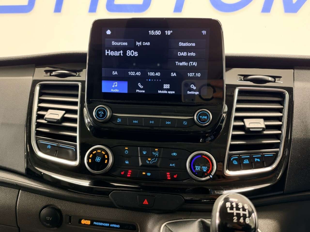 A 2021 FORD TRANSIT CUSTOM 2.0 300 ECOBLUE LIMITED L2 H1 130 BHP + HEATED SEATS + PARKING SENSORS SIX A 2021 FORD TRANSIT CUSTOM 2.0 300 ECOBLUE LIMITED L2 H1 130 BHP + HEATED SEATS + PARKING SENSORS SIX