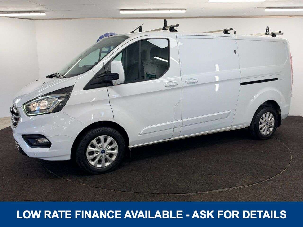 A 2021 FORD TRANSIT CUSTOM 2.0 300 ECOBLUE LIMITED L2 H1 130 BHP + HEATED SEATS + PARKING SENSORS SIX A 2021 FORD TRANSIT CUSTOM 2.0 300 ECOBLUE LIMITED L2 H1 130 BHP + HEATED SEATS + PARKING SENSORS SIX