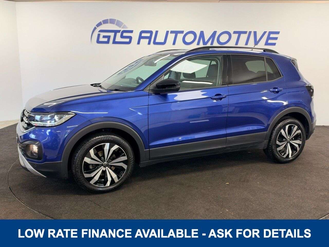 A 2022 VOLKSWAGEN T-CROSS 1.0 TSI BLACK EDITION 110 BHP + WINTER PACK + REAR CAMERA SIX MONTH WARRANT A 2022 VOLKSWAGEN T-CROSS 1.0 TSI BLACK EDITION 110 BHP + WINTER PACK + REAR CAMERA SIX MONTH WARRANT
