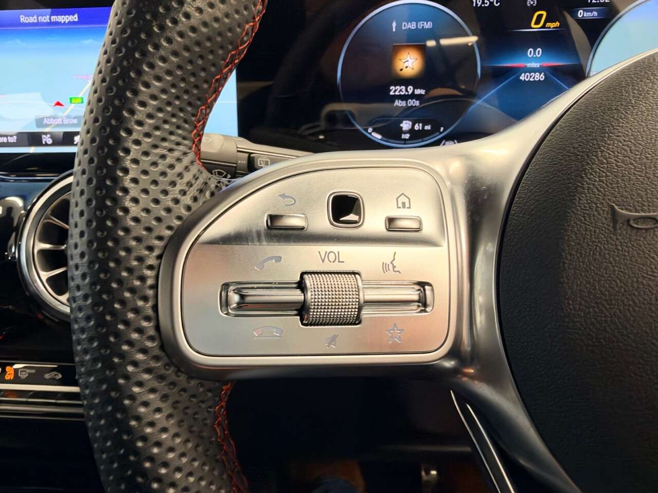2023 MERCEDES-BENZ GLB 2023 MERCEDES-BENZ GLB