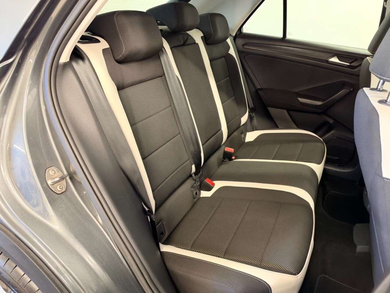 2018 VOLKSWAGEN T-ROC 2018 VOLKSWAGEN T-ROC