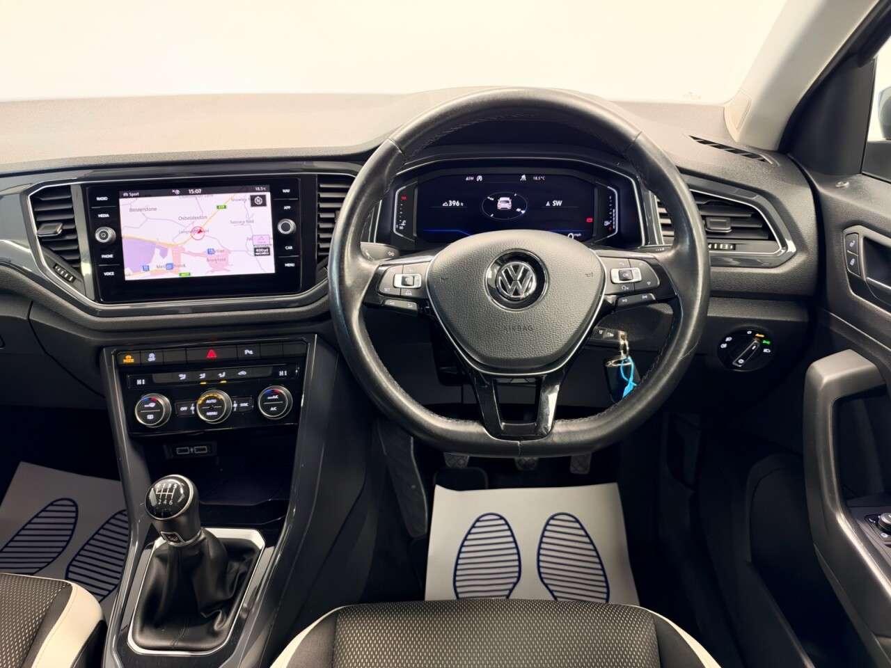 2018 VOLKSWAGEN T-ROC 2018 VOLKSWAGEN T-ROC
