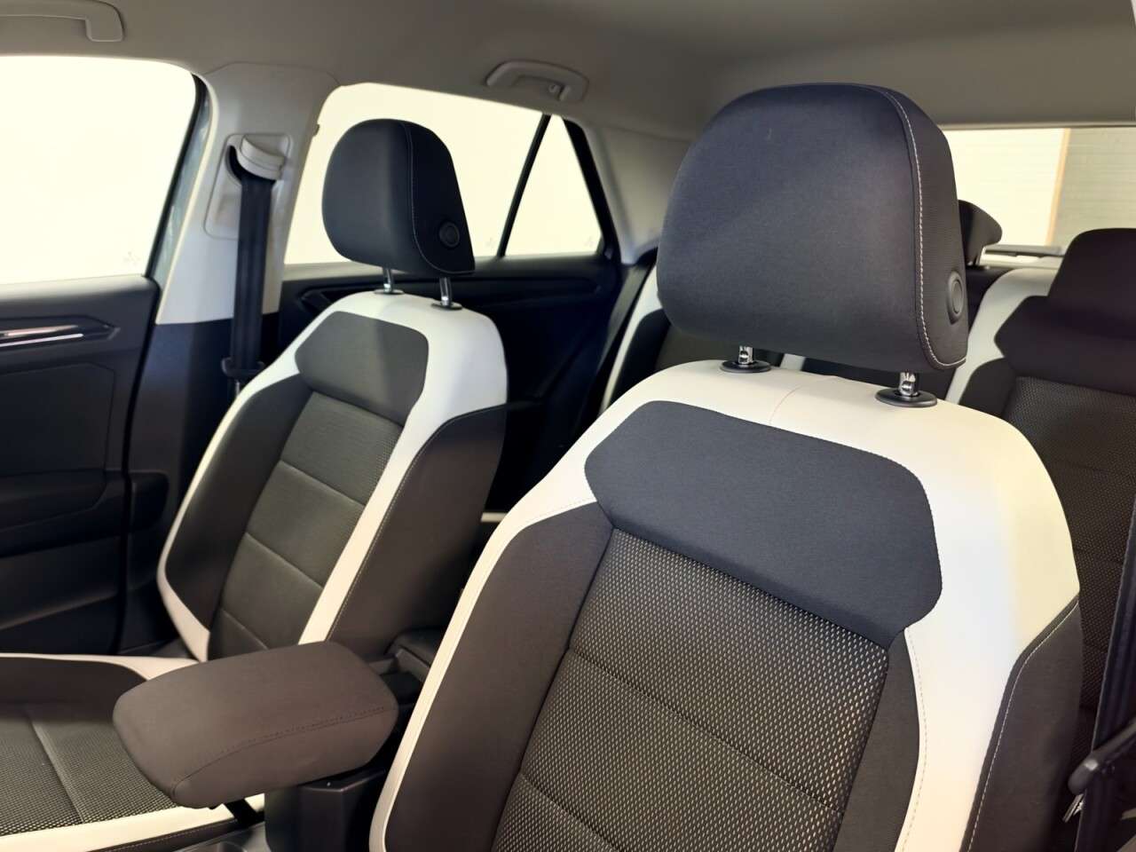 2018 VOLKSWAGEN T-ROC 2018 VOLKSWAGEN T-ROC