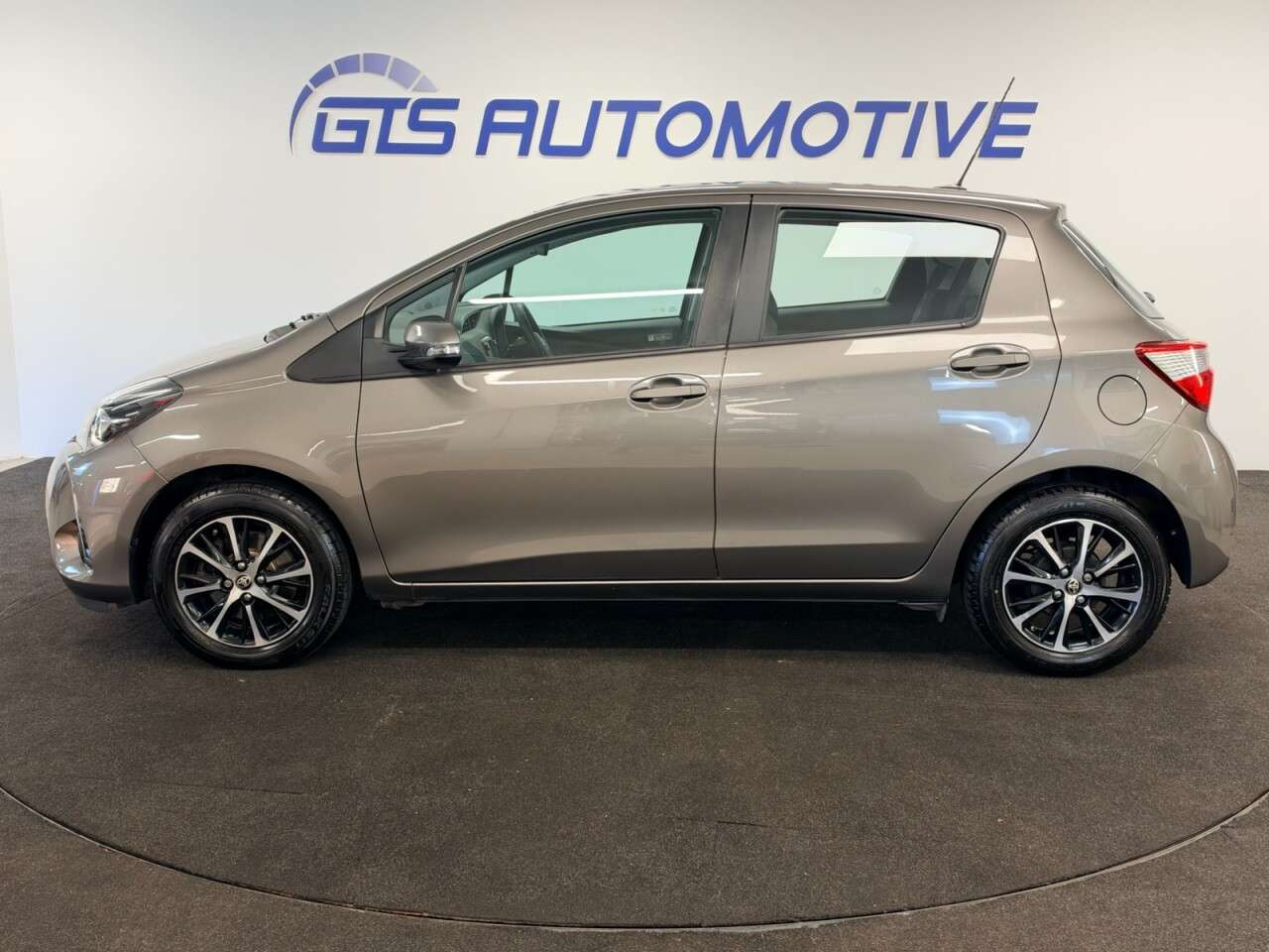 2019 TOYOTA YARIS 2019 TOYOTA YARIS
