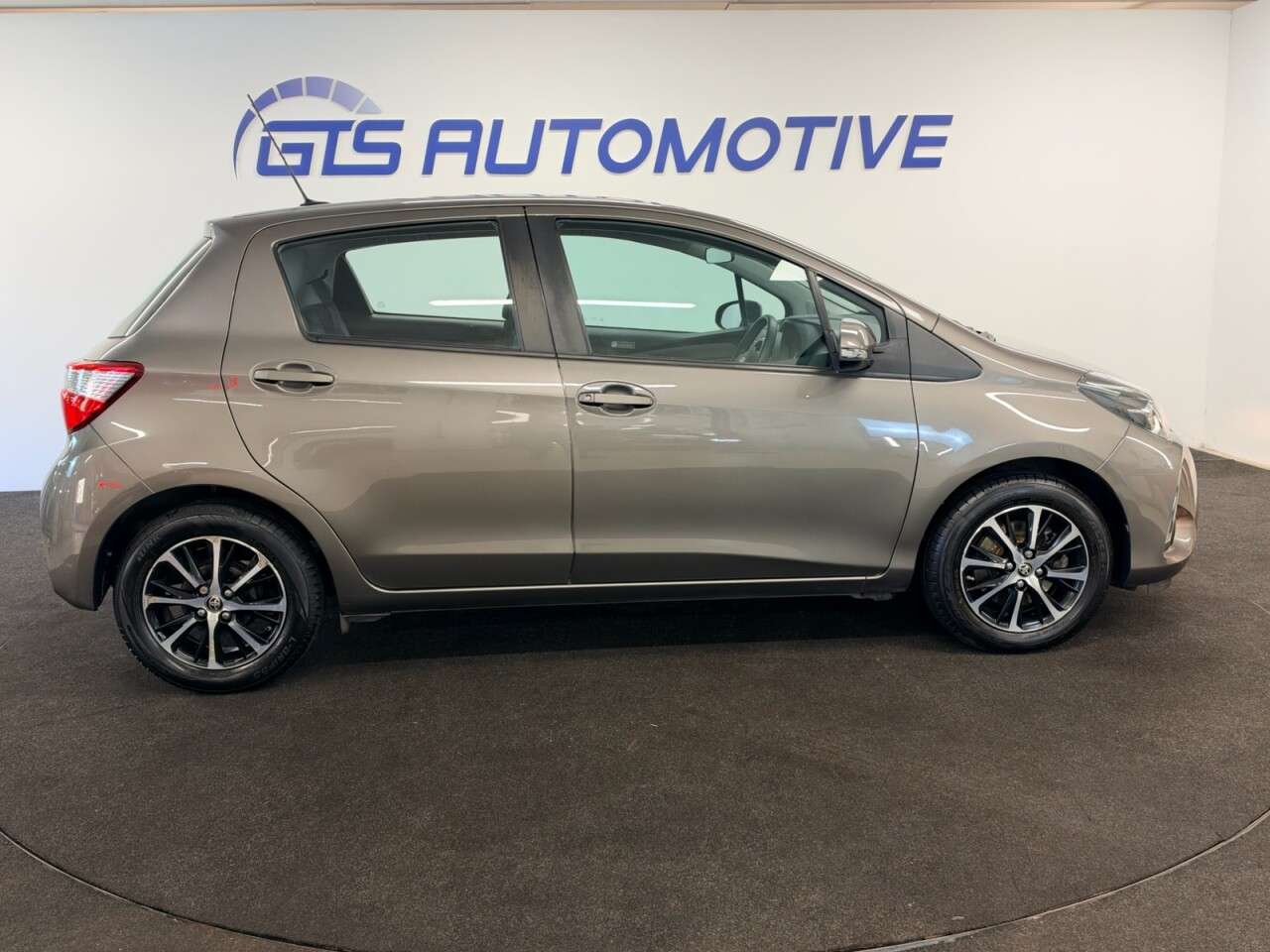 2019 TOYOTA YARIS 2019 TOYOTA YARIS