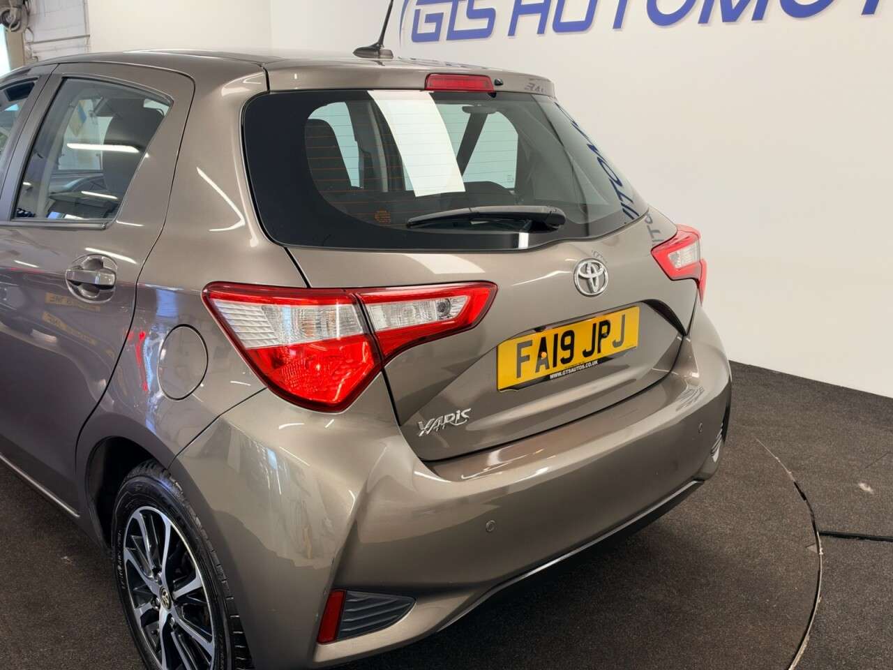 2019 TOYOTA YARIS 2019 TOYOTA YARIS
