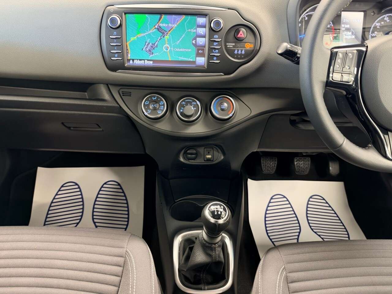 2019 TOYOTA YARIS 2019 TOYOTA YARIS