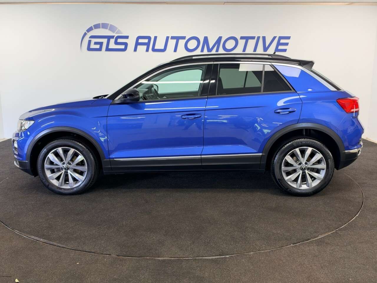 2021 VOLKSWAGEN T-ROC 2021 VOLKSWAGEN T-ROC