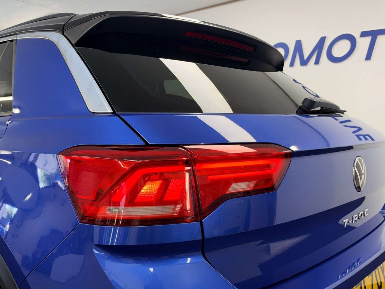 2021 VOLKSWAGEN T-ROC 2021 VOLKSWAGEN T-ROC