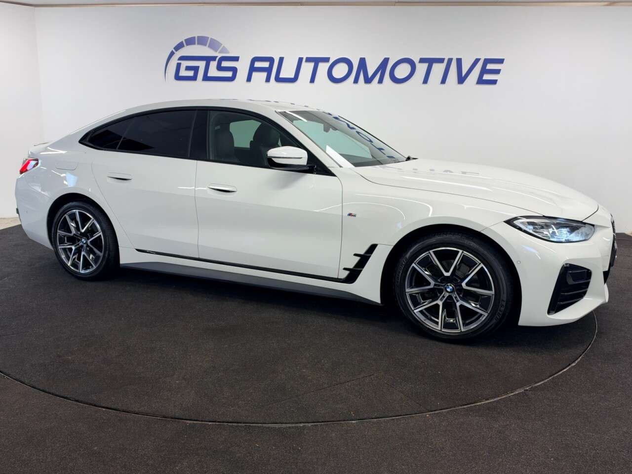 A 2022 BMW 4 SERIES GRAN COUPE 420i M-SPORT AUTO 185 BHP + SAT NAV + HEATED LEATHER + REAR CAMERA SIX MONT A 2022 BMW 4 SERIES GRAN COUPE 420i M-SPORT AUTO 185 BHP + SAT NAV + HEATED LEATHER + REAR CAMERA SIX MONT