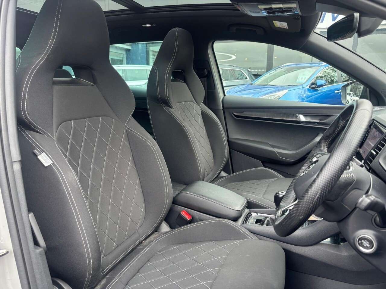 A 2023 SKODA KAROQ 1.5 TSI ACT SPORTLINE 150 BHP + SAT NAV + GLASS SUNROOF + CAMERA A 2023 SKODA KAROQ 1.5 TSI ACT SPORTLINE 150 BHP + SAT NAV + GLASS SUNROOF + CAMERA