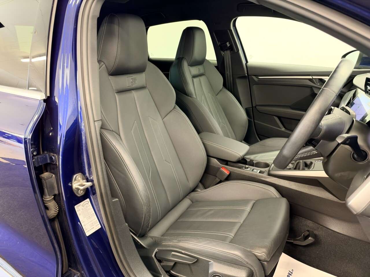 A 2023 AUDI A3 SPORTBACK 1.5 TFSI 35 S-LINE FIVE DOOR 150 BHP + SAT NAV + LEATHER SIX MONT A 2023 AUDI A3 SPORTBACK 1.5 TFSI 35 S-LINE FIVE DOOR 150 BHP + SAT NAV + LEATHER SIX MONT