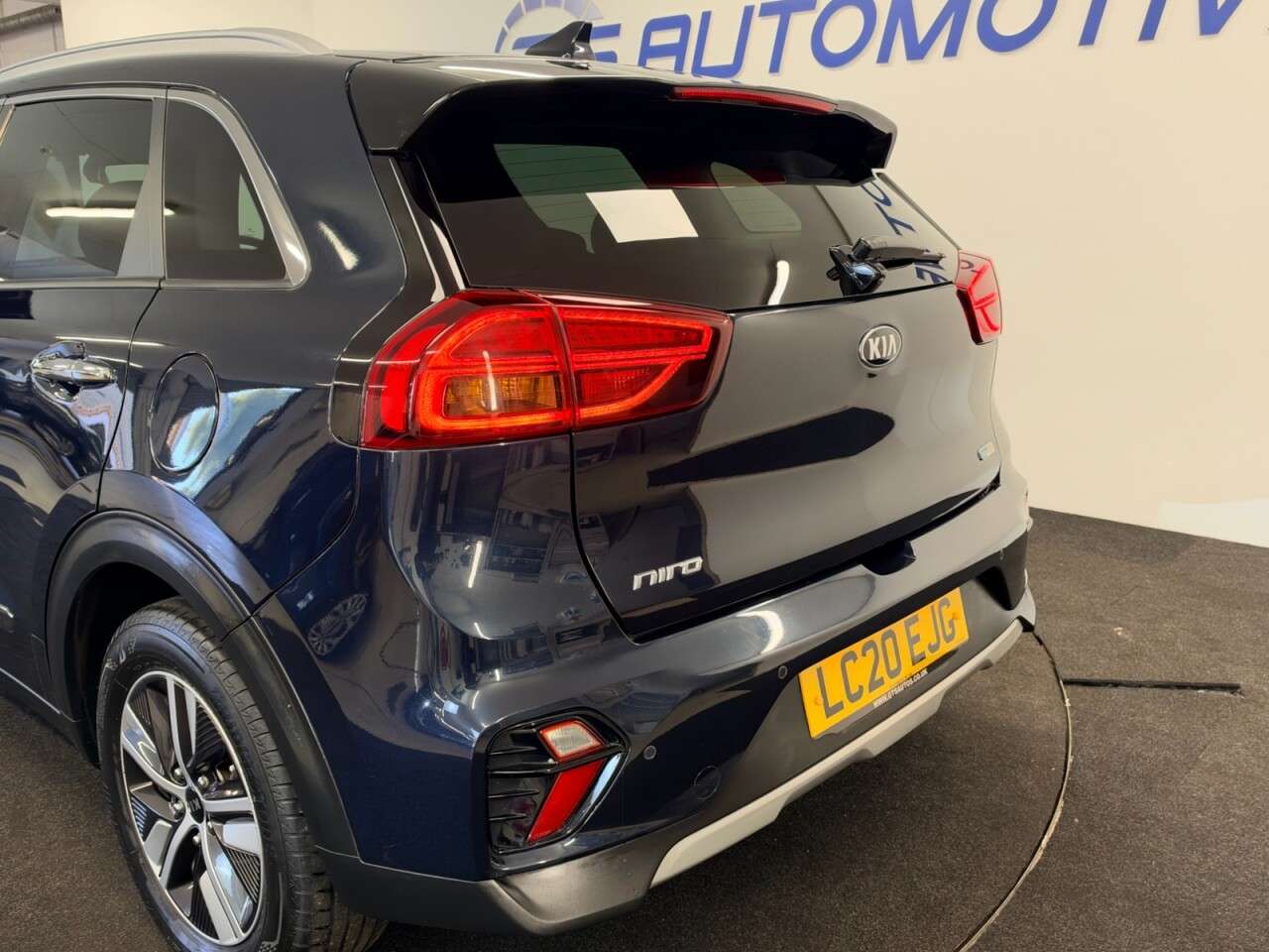 2020 KIA NIRO 2020 KIA NIRO