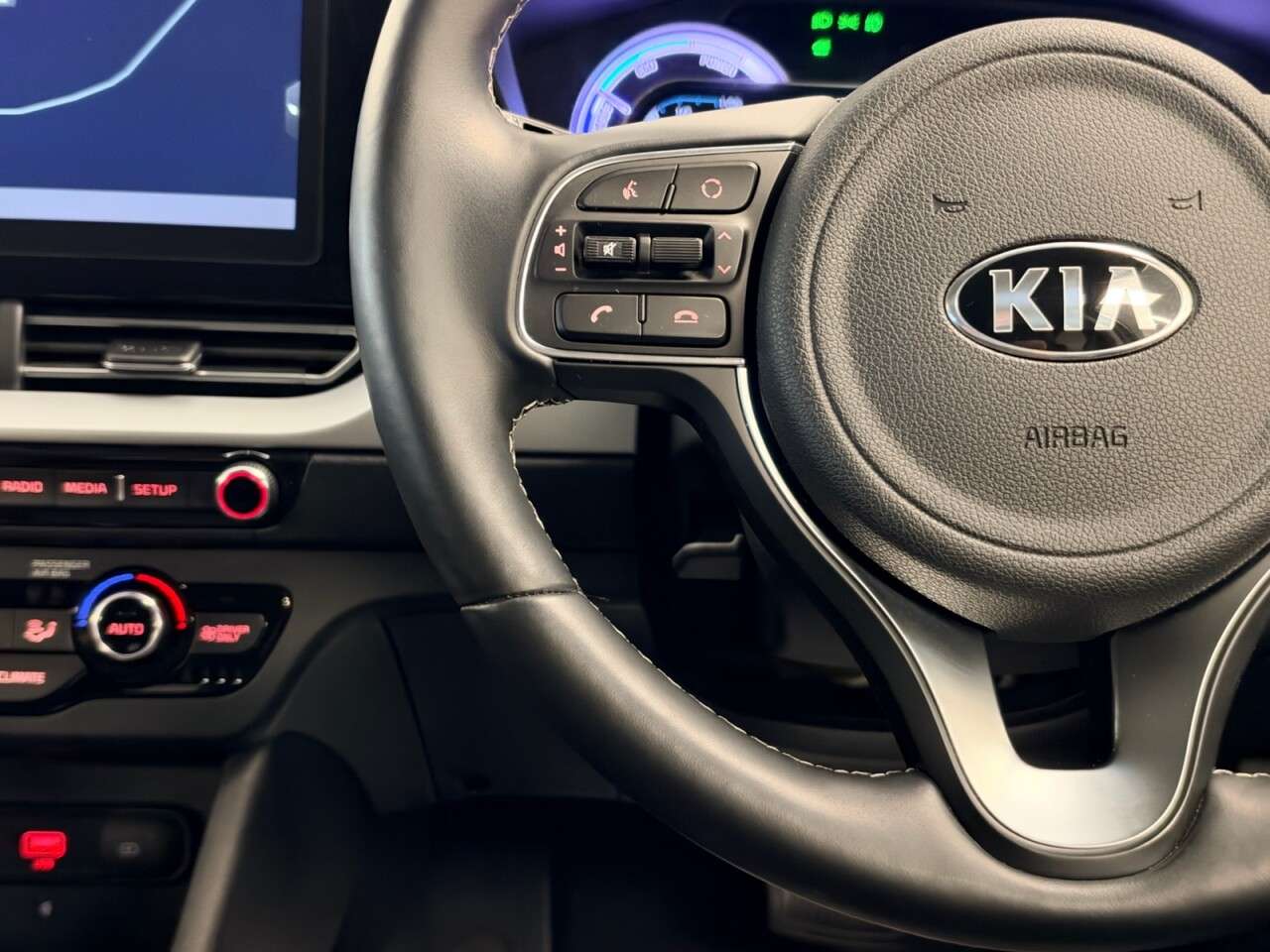 2020 KIA NIRO 2020 KIA NIRO