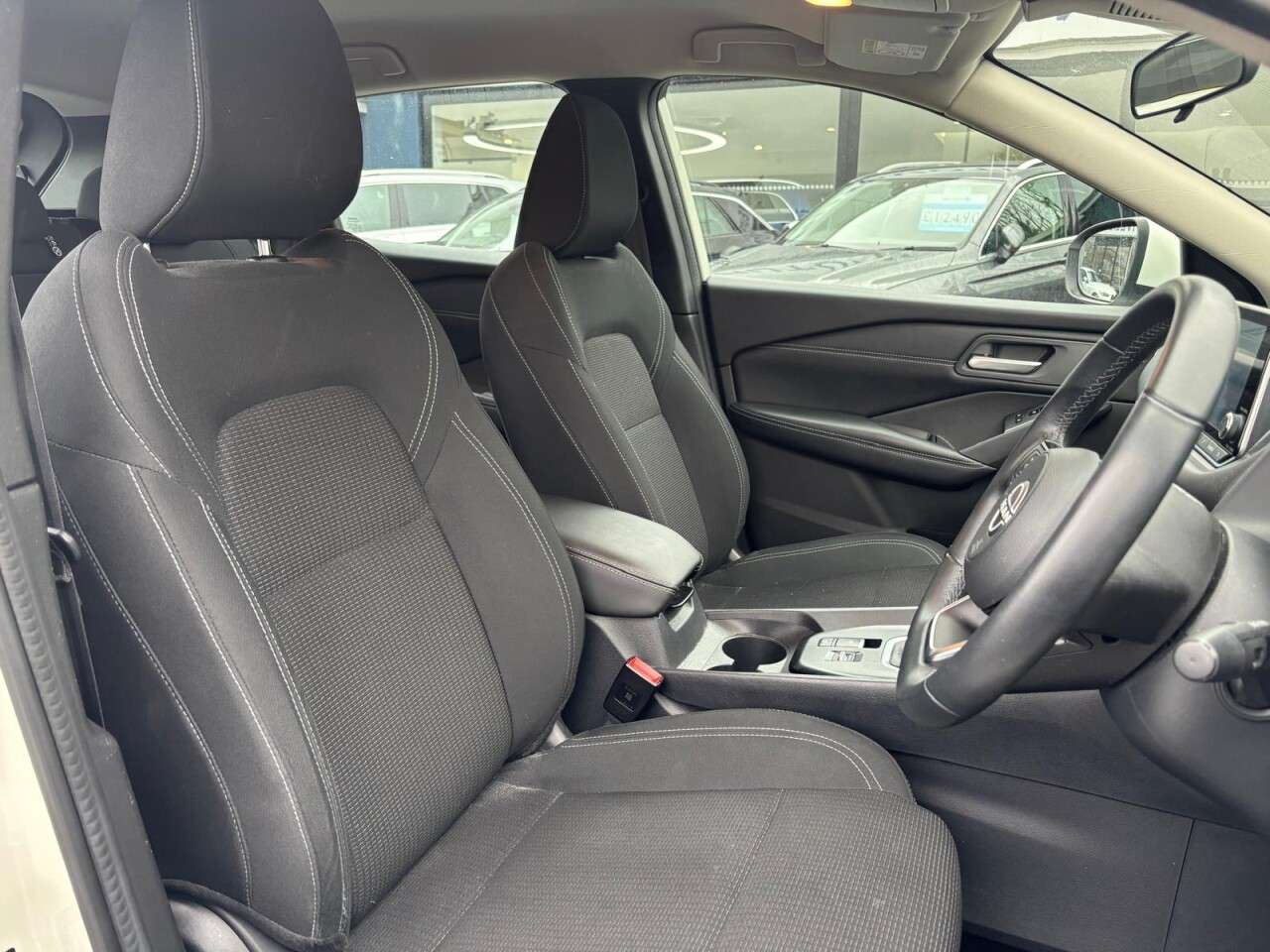 A 2022 NISSAN QASHQAI 1.3 DIG-T MHEV ACENTA PREMIUM HYBID 140 BHP = SAT NAV + REAR CAMERA A 2022 NISSAN QASHQAI 1.3 DIG-T MHEV ACENTA PREMIUM HYBID 140 BHP = SAT NAV + REAR CAMERA