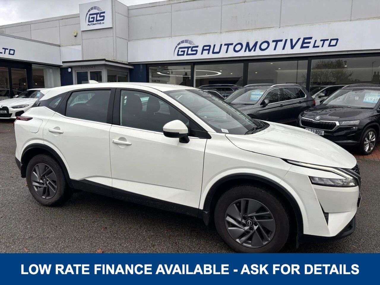A 2022 NISSAN QASHQAI 1.3 DIG-T MHEV ACENTA PREMIUM HYBID 140 BHP = SAT NAV + REAR CAMERA A 2022 NISSAN QASHQAI 1.3 DIG-T MHEV ACENTA PREMIUM HYBID 140 BHP = SAT NAV + REAR CAMERA