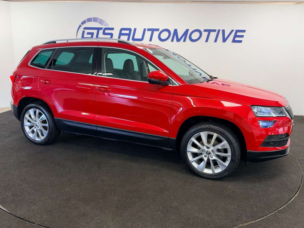 A 2019 SKODA KAROQ 1.5 TSI SE L 150 BHP + SAT NAV + REAR CAMERA + HEATED SEATS - NOVEMBER 2027 A 2019 SKODA KAROQ 1.5 TSI SE L 150 BHP + SAT NAV + REAR CAMERA + HEATED SEATS - NOVEMBER 2027