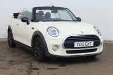 A 2019 MINI CONVERTIBLE 1.5 COOPER CLASSIC 135 BHP + COMFORT PACK A 2019 MINI CONVERTIBLE 1.5 COOPER CLASSIC 135 BHP + COMFORT PACK