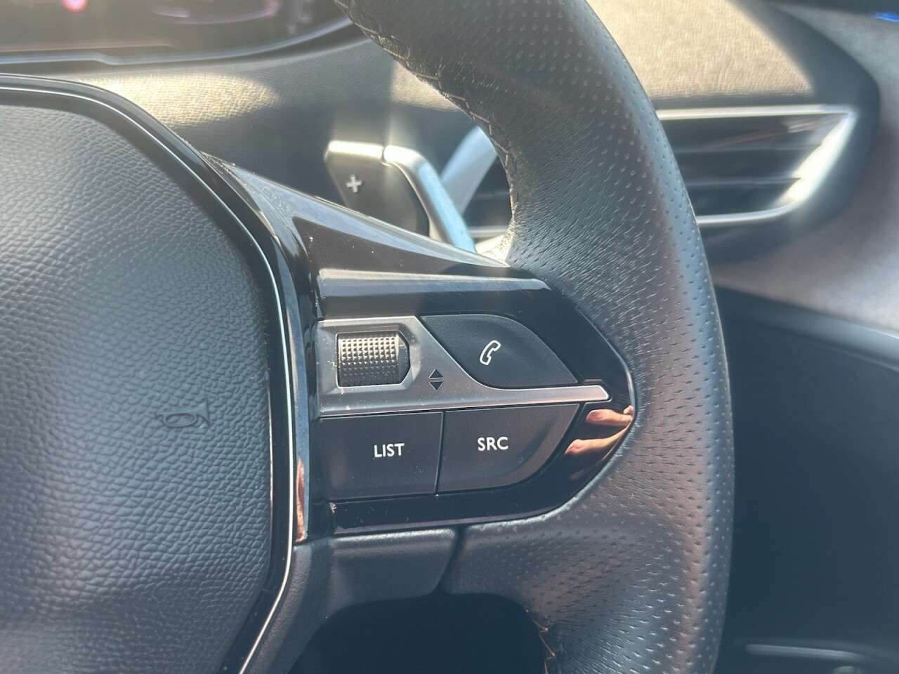 2022 PEUGEOT 5008 2022 PEUGEOT 5008