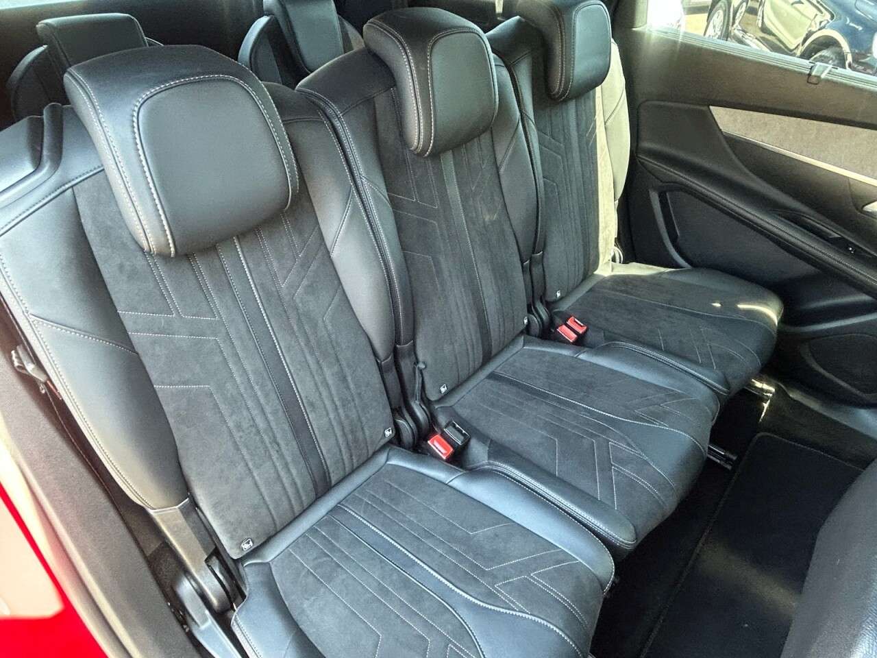 2022 PEUGEOT 5008 2022 PEUGEOT 5008